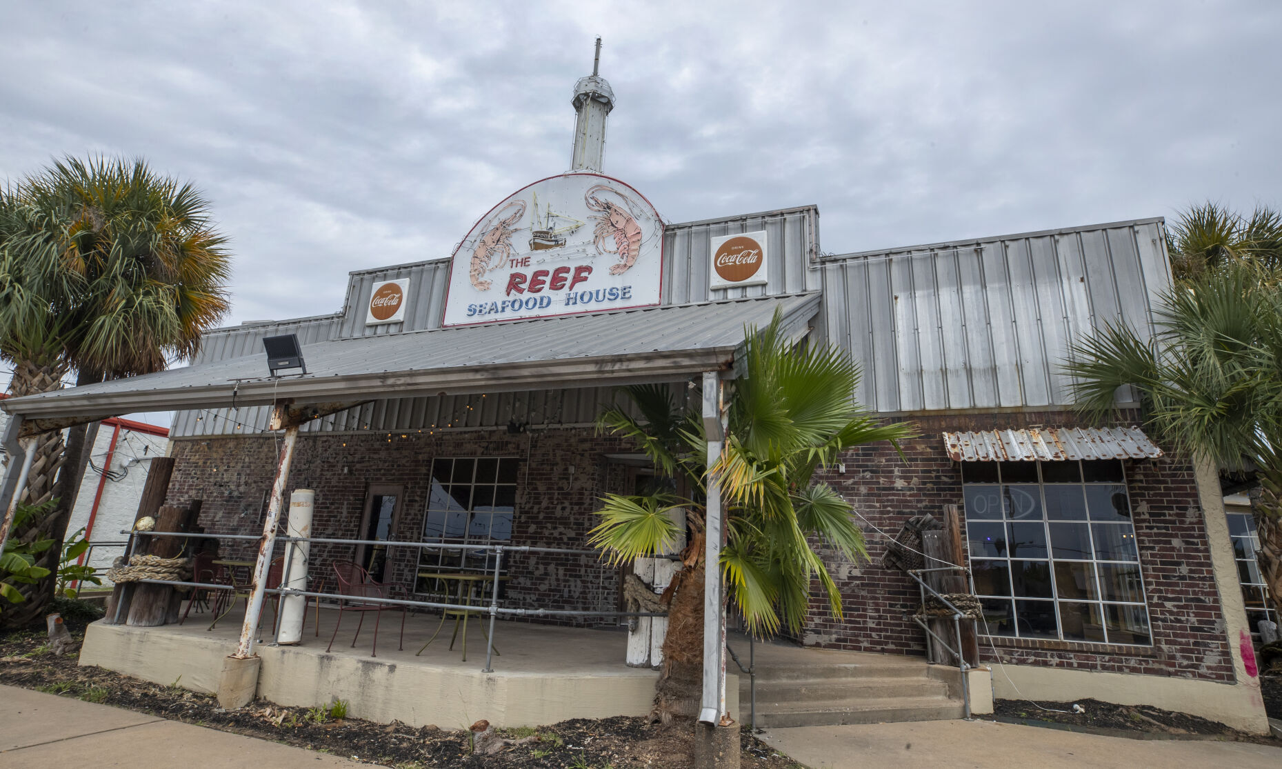 Biz Biz Reef Building
